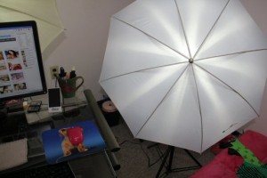 howareyoubb-cam-model-lighting-setup-right-light